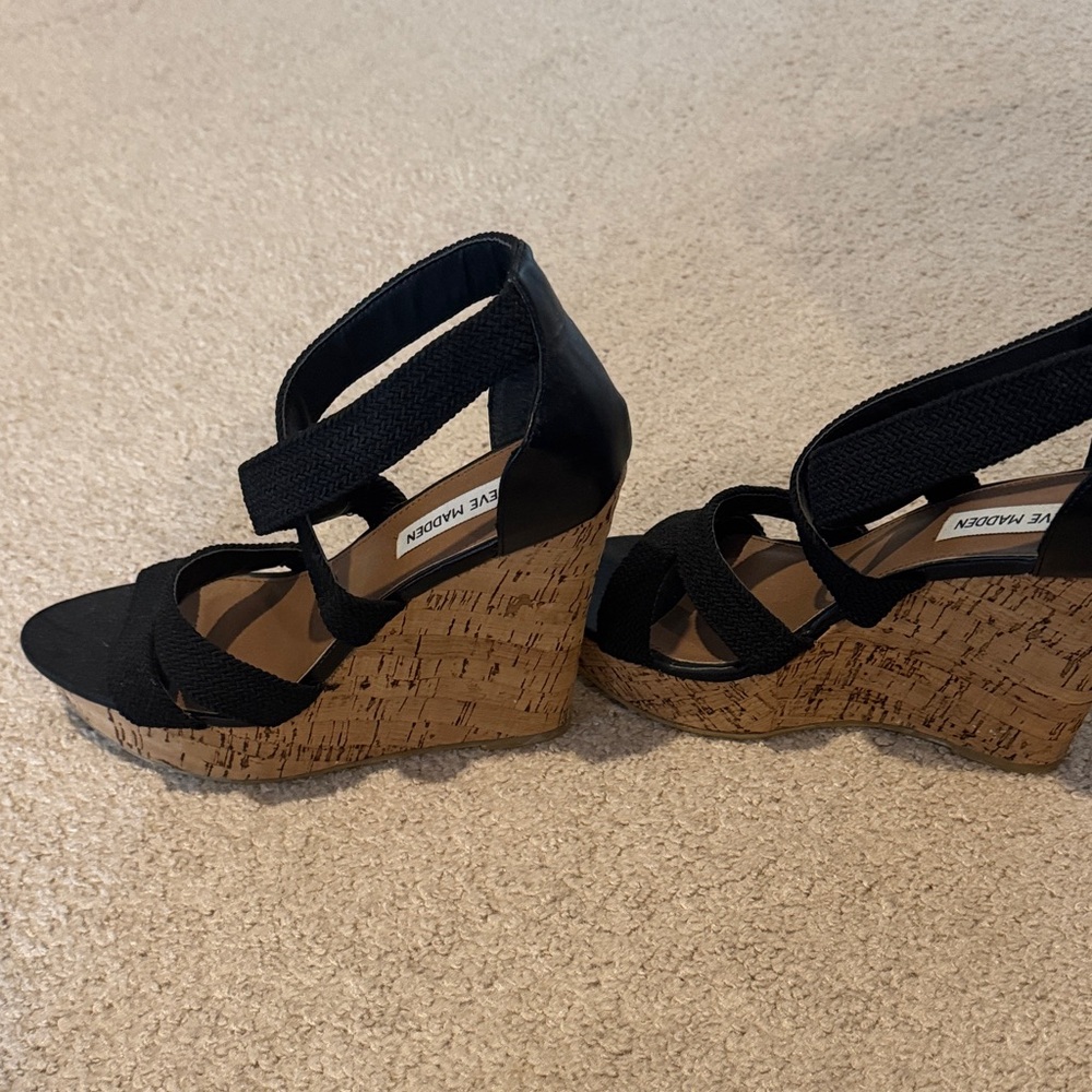 Steve Madden Black and Tan Wedge Sandals